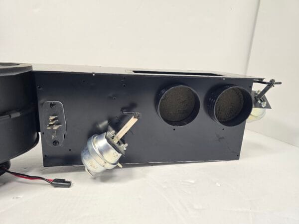 RV200969 Blower And Duct Assembly - Image 2
